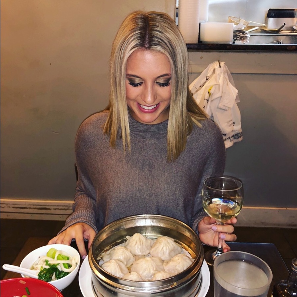 Meet your Posher, Domonique